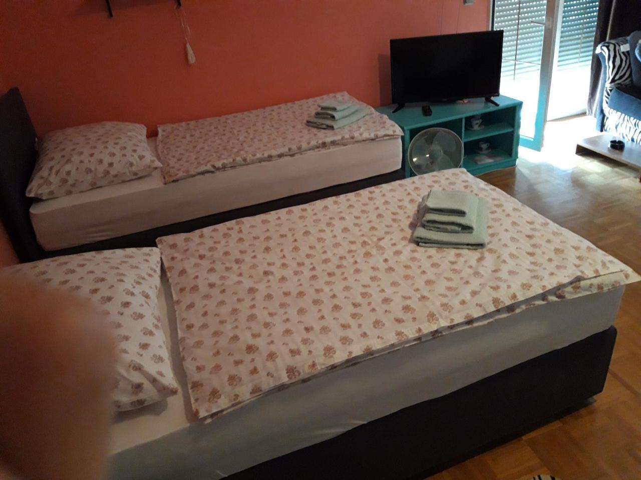 Guest House Sv. Nikola Dugo Selo Buitenkant foto
