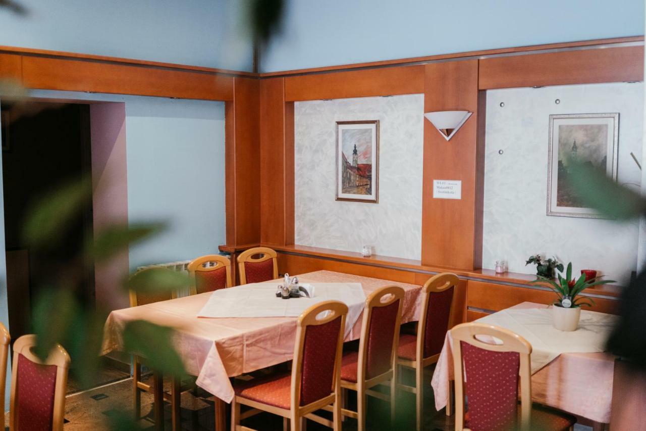 Guest House Sv. Nikola Dugo Selo Buitenkant foto