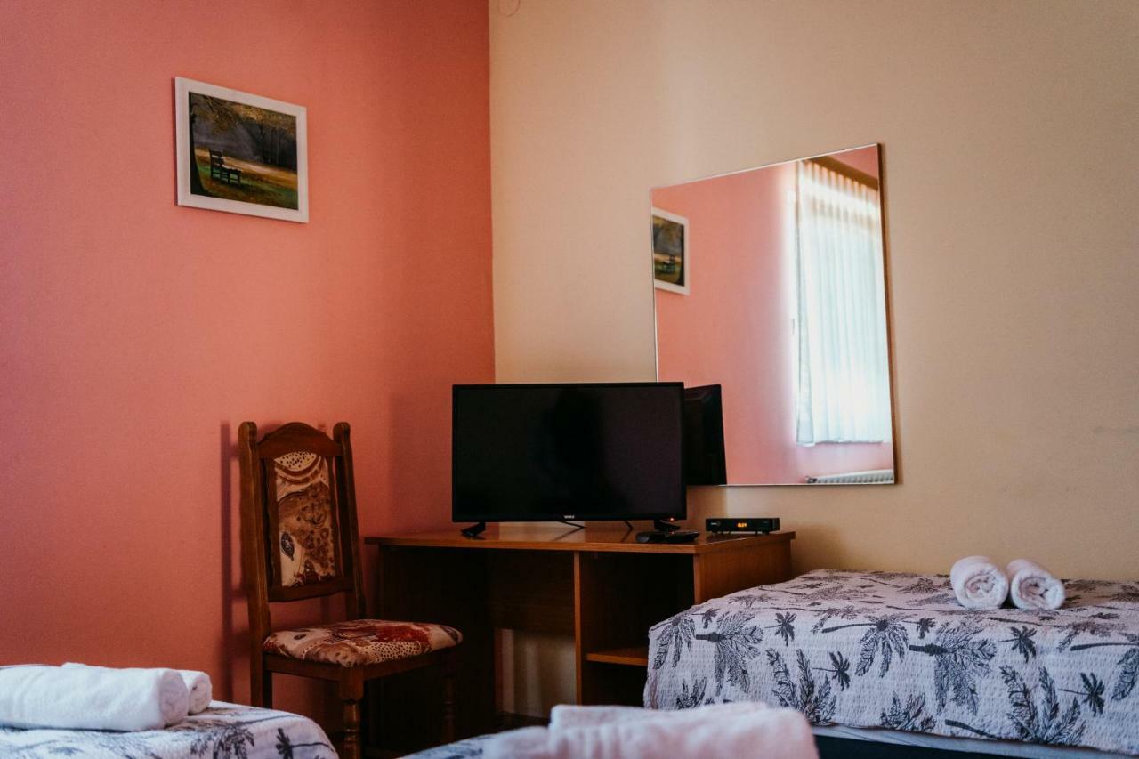 Guest House Sv. Nikola Dugo Selo Buitenkant foto